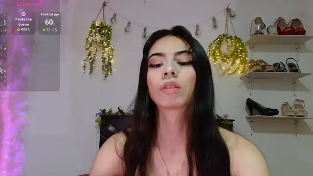 Sussan Oconell online show from May 11, 2026, 1:12 pm