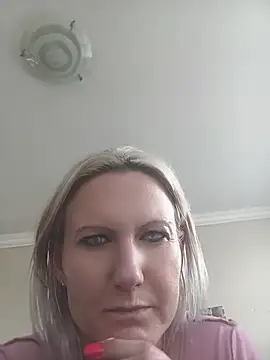 WebbAng online show from June 17, 2026, 1:32 pm