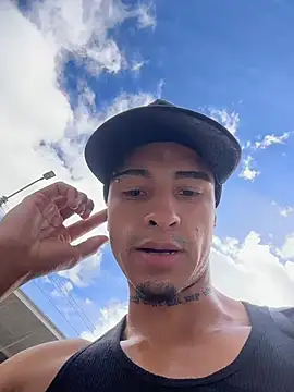willclayy online show from June 25, 2026, 1:05 pm