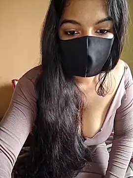 SUGARYVYBE online show from April 18, 2026, 5:54 am