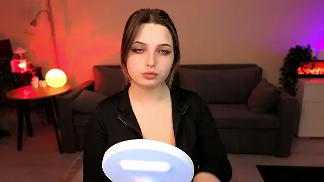 tender meow online show from May 12, 2026, 11:11 pm