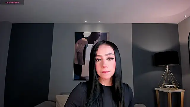 Snapshot of PaulineSanz chatting on May 17, 2026, 5:13 pm PaulineSanz online show from May 17, 2026, 5:13 pm