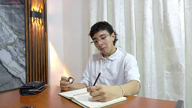 NoahWalker   online show from July 9, 2026, 11:31 am