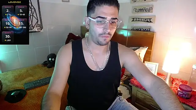 Snapshot of andders_ chatting on July 7, 2026, 10:24 pm andders online show from July 7, 2026, 10:24 pm