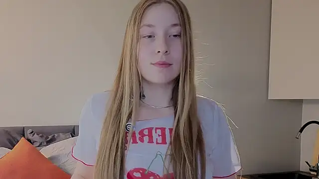ShowmeYourfetish online show from June 16, 2026, 4:12 am