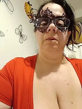 Snapshot of CasalingaEccitata chatting on July 5, 2026, 3:22 am CasalingaEccitata online show from July 5, 2026, 3:22 am