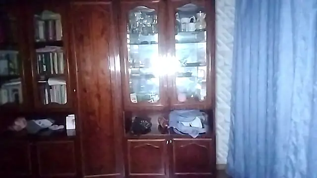 Snapshot of BeatriceMolands chatting on May 25, 2026, 6:17 pm BeatriceMolands online show from May 25, 2026, 6:17 pm