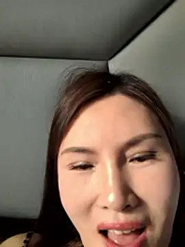 tongtong789 online show from May 10, 2026, 8:51 am