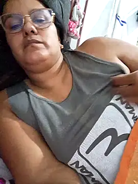 Snapshot of Samanta-42 chatting on June 10, 2026, 10:27 am Samanta-42 online show from June 10, 2026, 10:27 am