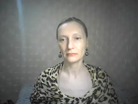 Snapshot of LunaBelle8 chatting on April 30, 2026, 6:04 pm LunaBelle8 online show from April 30, 2026, 6:04 pm