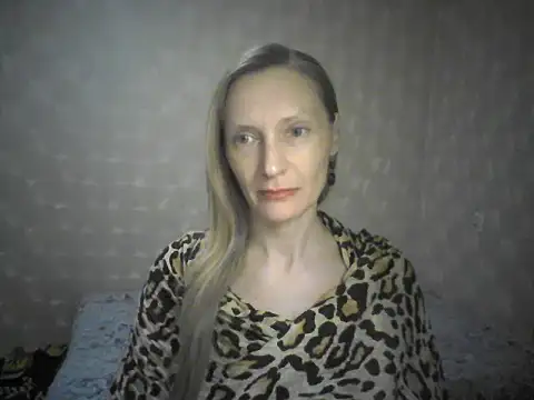 Snapshot of LunaBelle8 chatting on May 2, 2026, 5:51 pm LunaBelle8 online show from May 2, 2026, 5:51 pm