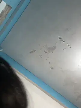 laflacaavip online show from April 21, 2026, 5:25 am