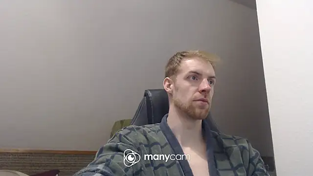 Milkyman7 online show from November 15, 2025, 8:57 pm