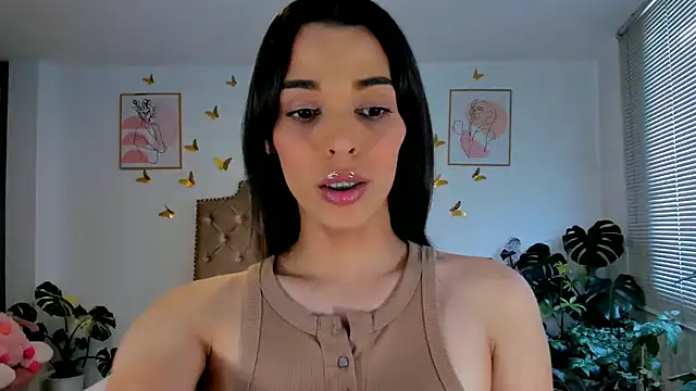 Snapshot of bella_grego chatting on June 22, 2026, 6:27 pm bella grego online show from June 22, 2026, 6:27 pm
