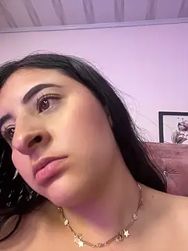 Maggiee 1 online show from May 14, 2026, 7:22 pm