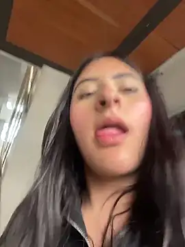 Maggiee 1 online show from July 16, 2026, 7:22 pm