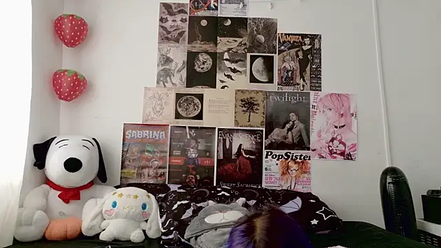  LilithCorpse online show from May 17, 2026, 5:02 pm
