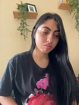 Lily Rush online show from May 18, 2026, 12:10 pm