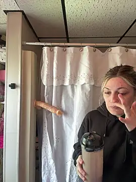 WendyVesper online show from April 21, 2026, 2:34 pm