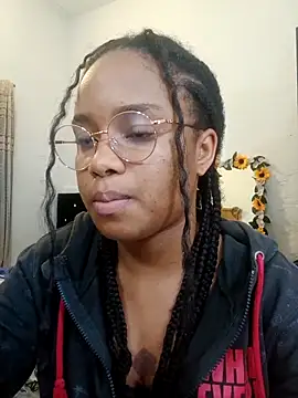 Nanai  RoSy  online show from April 25, 2026, 2:03 am