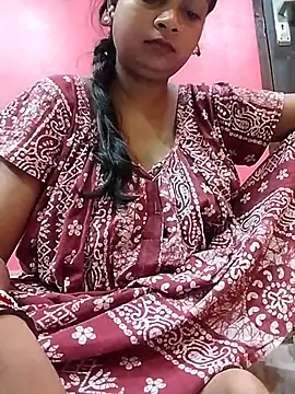 Simupaul001 online show from May 28, 2026, 9:32 pm