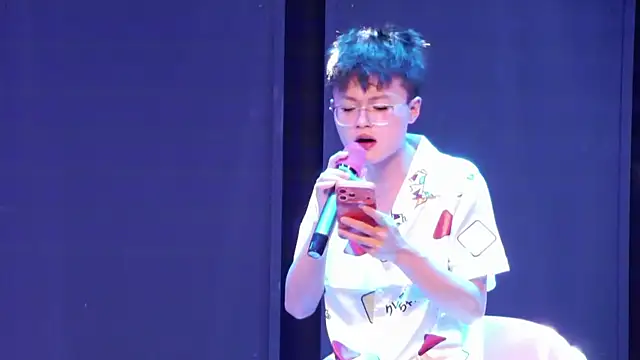 bianfu 001 online show from April 24, 2026, 3:58 pm