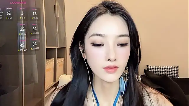 Xixi-mm online show from June 13, 2026, 1:53 pm