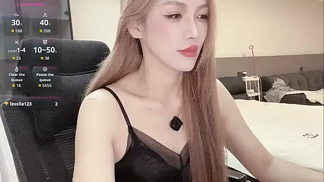 wenwen-mm online show from May 27, 2026, 4:09 am