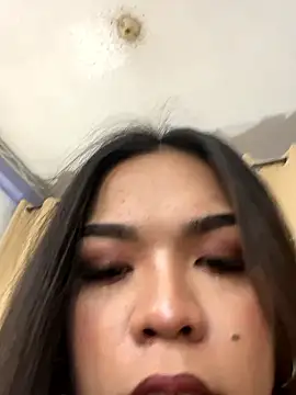 OliviaRoxy online show from May 13, 2026, 8:21 am