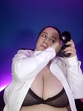 Lena black  online show from May 13, 2026, 10:00 am
