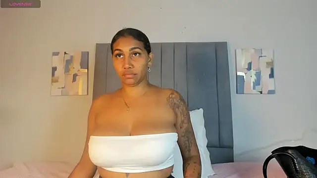 kristel lee  online show from May 2, 2026, 12:27 am