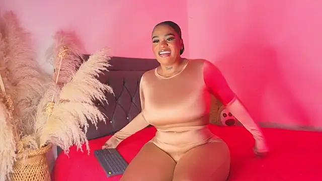Thalyanna ebonny online show from May 4, 2026, 12:03 am