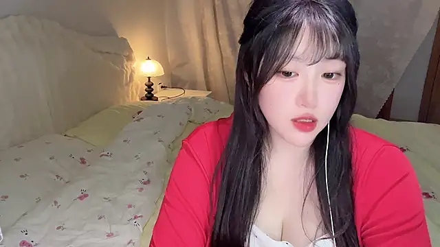 SweetButWildbaby online show from May 9, 2026, 3:48 pm