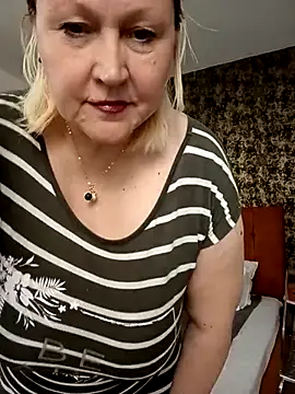 I amVeronicle online show from April 30, 2026, 5:53 pm