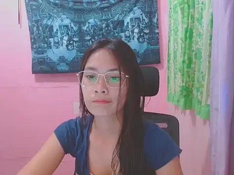 Sweetsexylady19 online show from May 23, 2026, 12:59 pm
