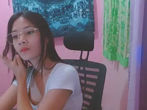 Sweetsexylady19 online show from June 6, 2026, 5:01 am