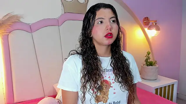 alexa cutte  online show from July 12, 2026, 10:16 am