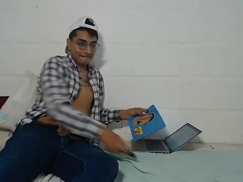 alan048idk online show from May 21, 2026, 7:00 pm