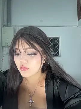 lya nekko  online show from April 26, 2026, 4:21 am