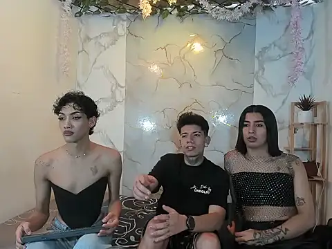 DAHNE HOT  online show from July 1, 2026, 7:25 pm