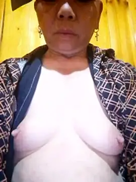 -Callista- online show from May 9, 2026, 10:35 pm