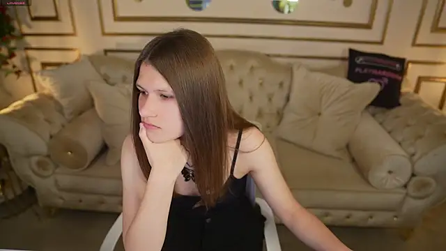 Monika kiss054 online show from June 10, 2026, 10:38 am