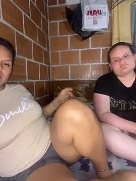 Candelita-hott online show from June 27, 2026, 4:51 am
