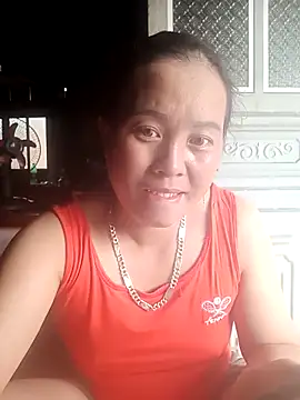 phuongtrinh1 online show from April 27, 2026, 8:56 am