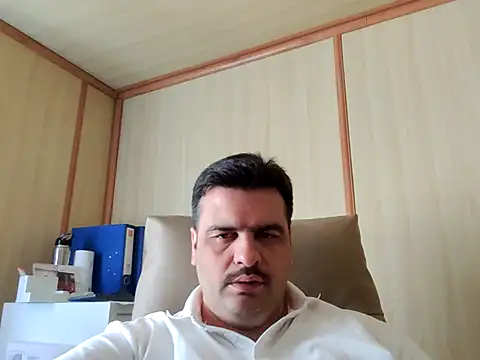 office-man online show from April 20, 2026, 4:48 am