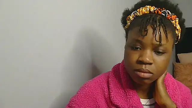 julianaa19 online show from July 15, 2026, 4:58 pm