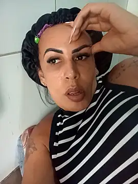 bonequinhalu online show from April 21, 2026, 7:09 pm