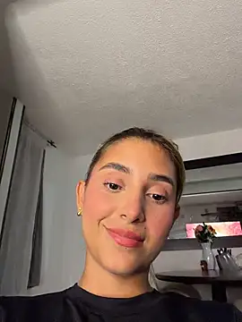 LoisC online show from May 16, 2026, 1:48 am