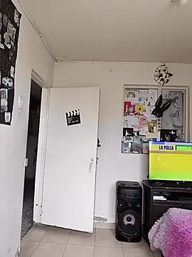 evafuckasd online show from June 18, 2026, 6:35 pm