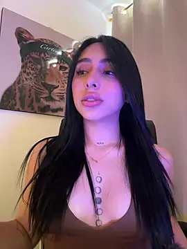 IsabellaNoir  online show from July 15, 2026, 4:47 pm